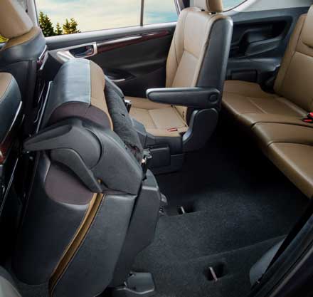 ONE-TOUCH TUMBLE SECOND ROW SEAT
